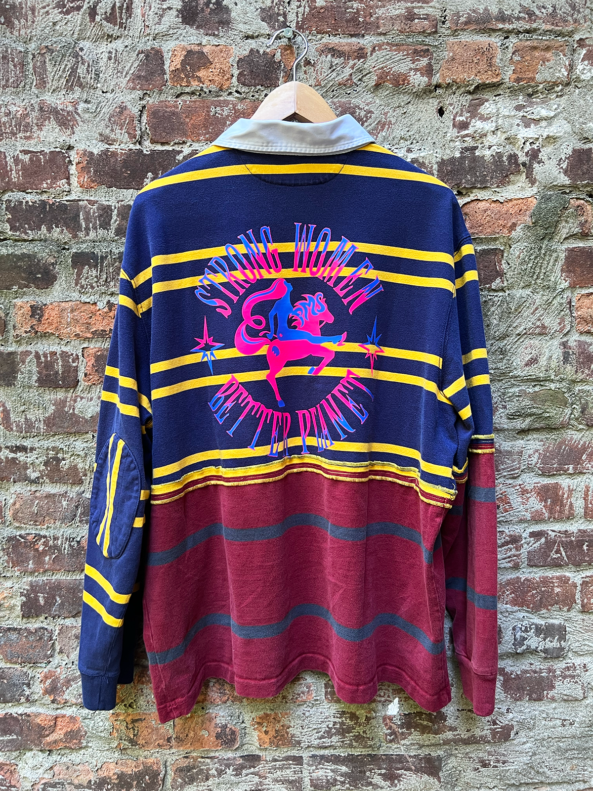 "STRONG WOMEN BETTER PLANET" RUGBY #2 XL
