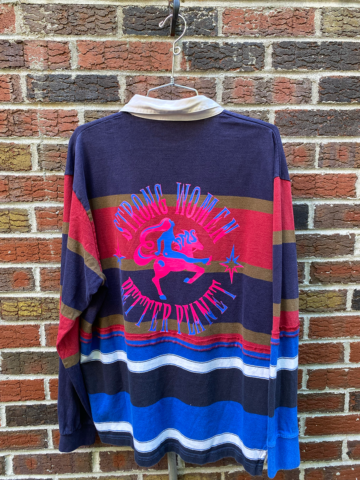 "STRONG WOMEN BETTER PLANET" RUGBY #4 XL