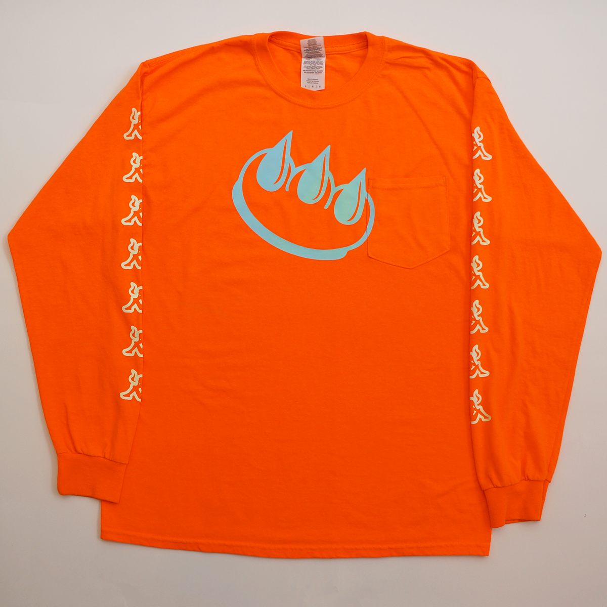 Claw Smoking Long Sleeve Tee