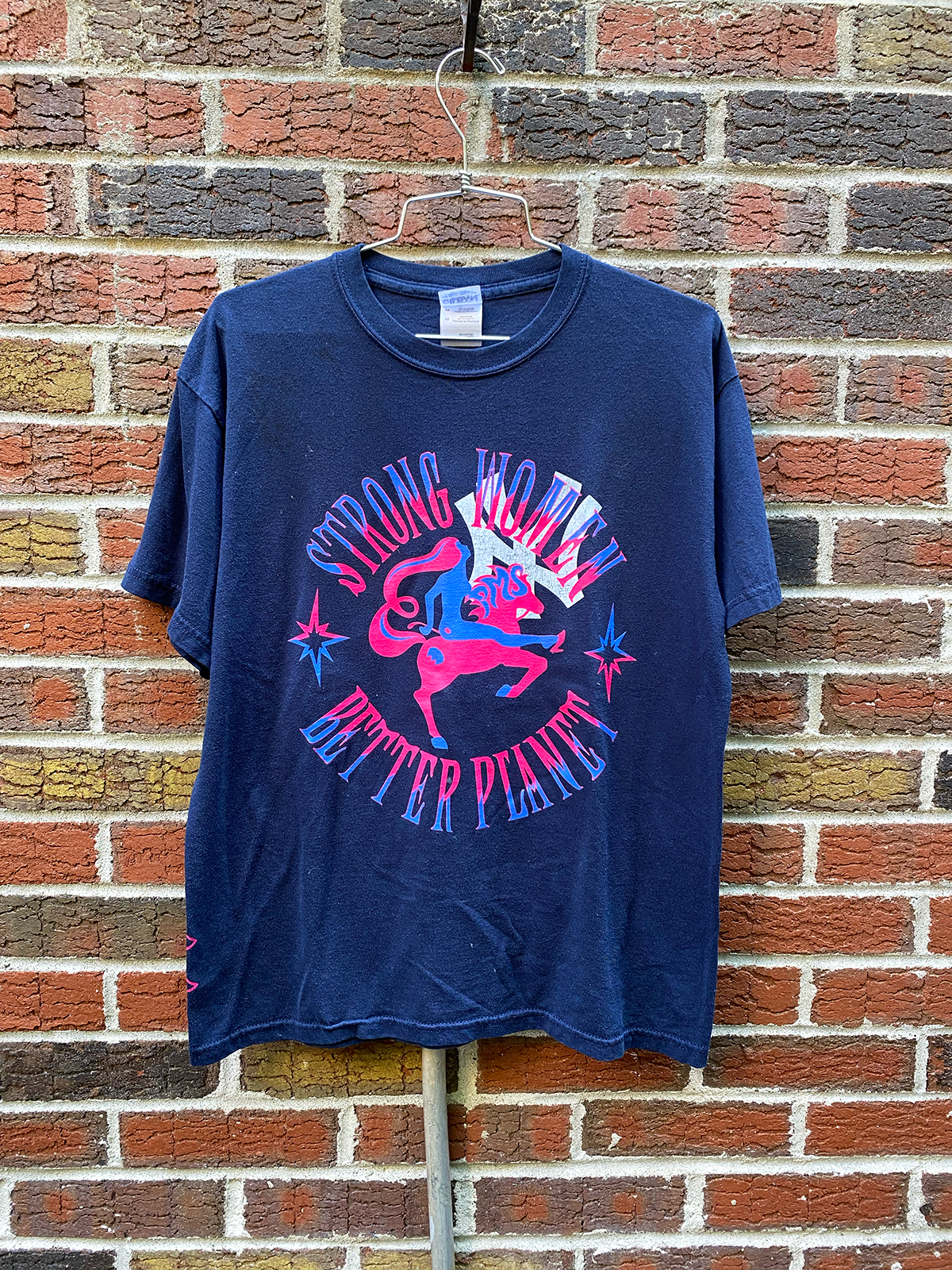 "STRONG WOMEN BETTER PLANET" TEE #13 MEDIUM