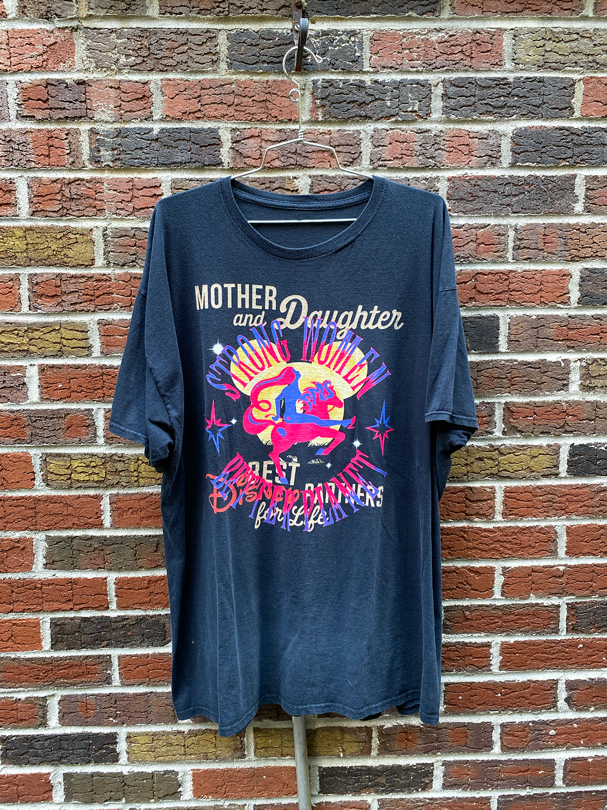 "STRONG WOMEN BETTER PLANET" TEE #28 LARGE