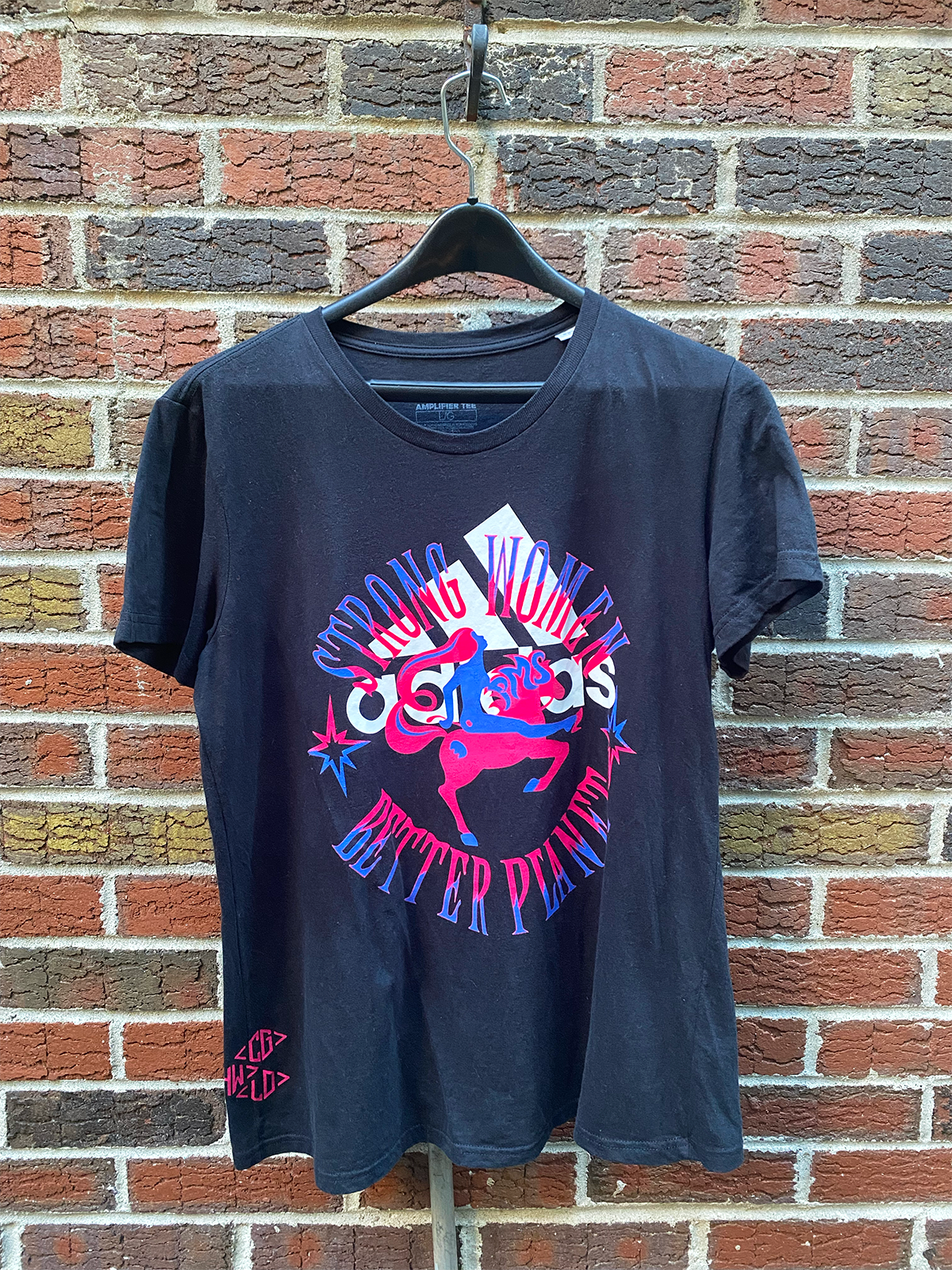 "STRONG WOMEN BETTER PLANET" TEE #2 SMALL