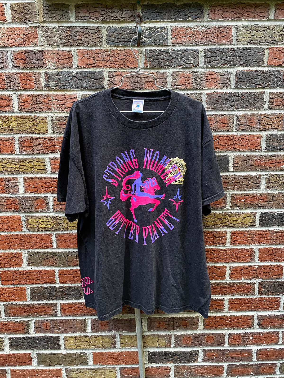 "STRONG WOMEN BETTER PLANET" TEE #46 XL