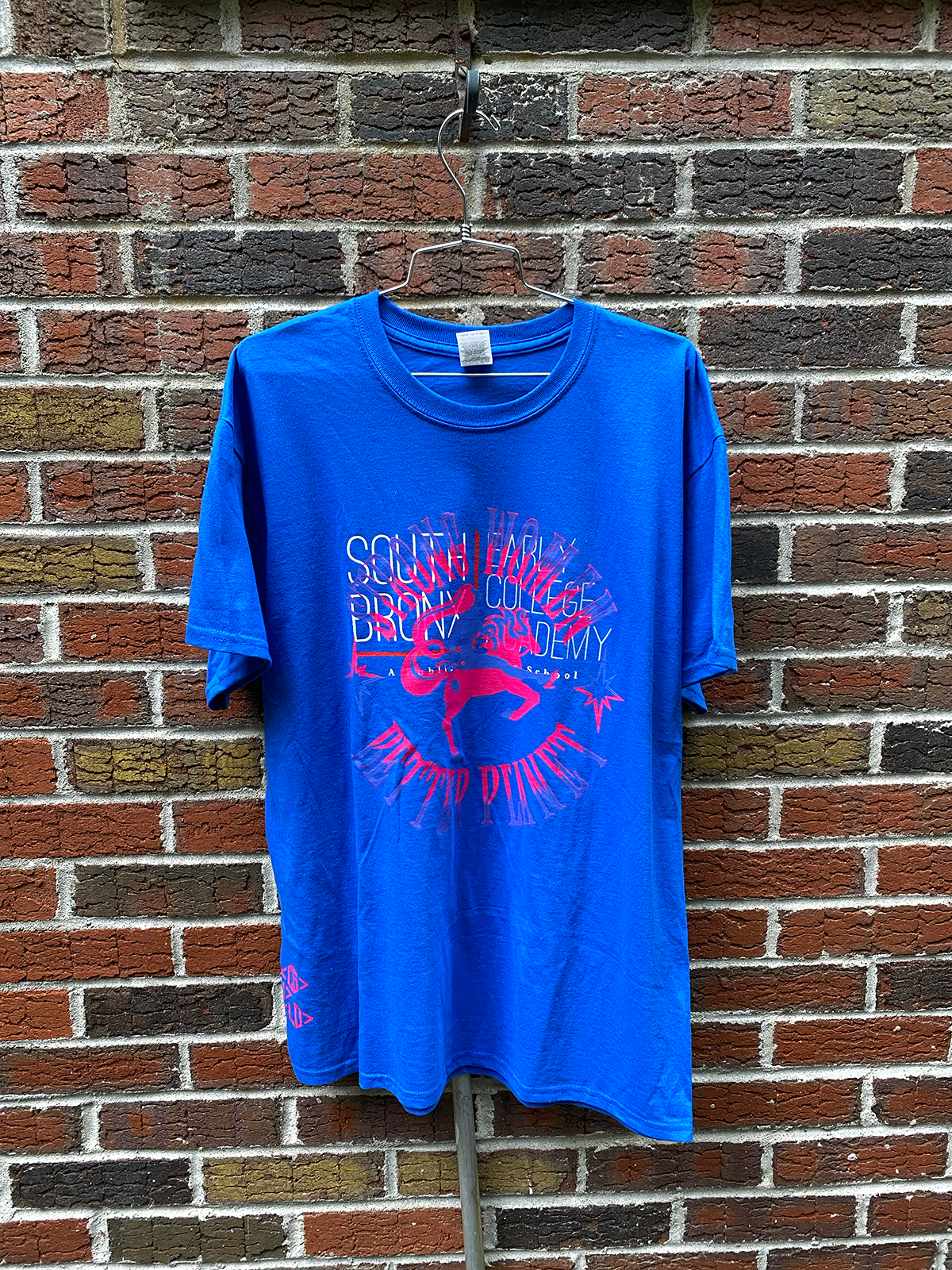 "STRONG WOMEN BETTER PLANET" TEE #48 LARGE